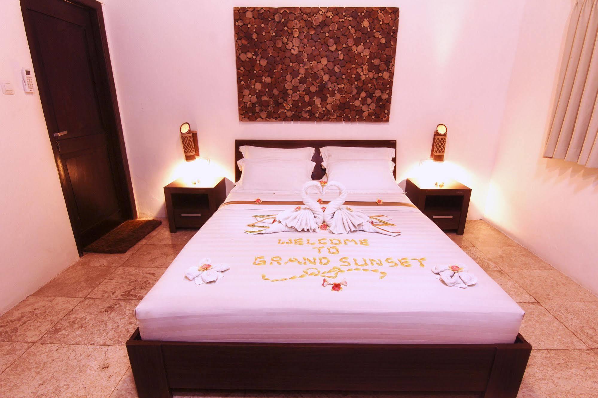 Hotel Grand Sunset Gili Air Esterno foto